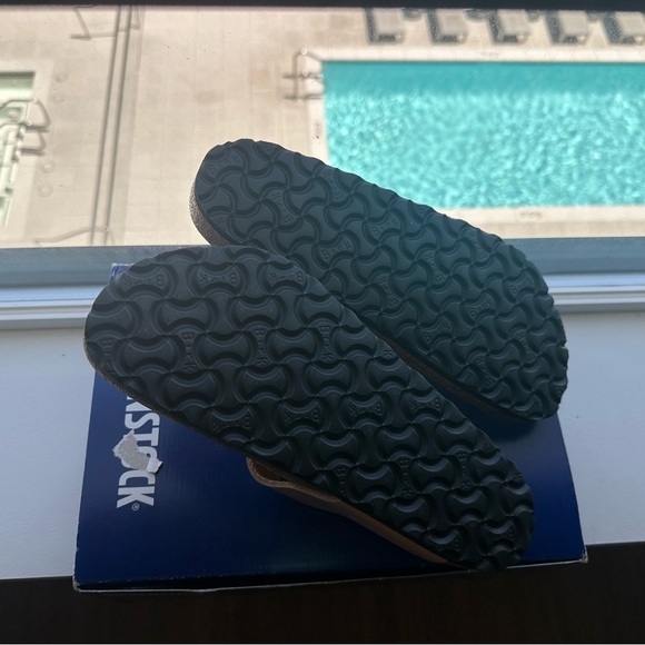 Birkenstock Gizeh Big Buckle Natural Leather Sandals - Cream - Picture 8 of 8